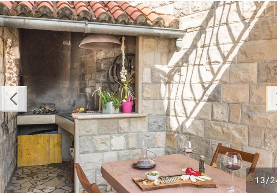 Tomic 3 Apartma Makarska